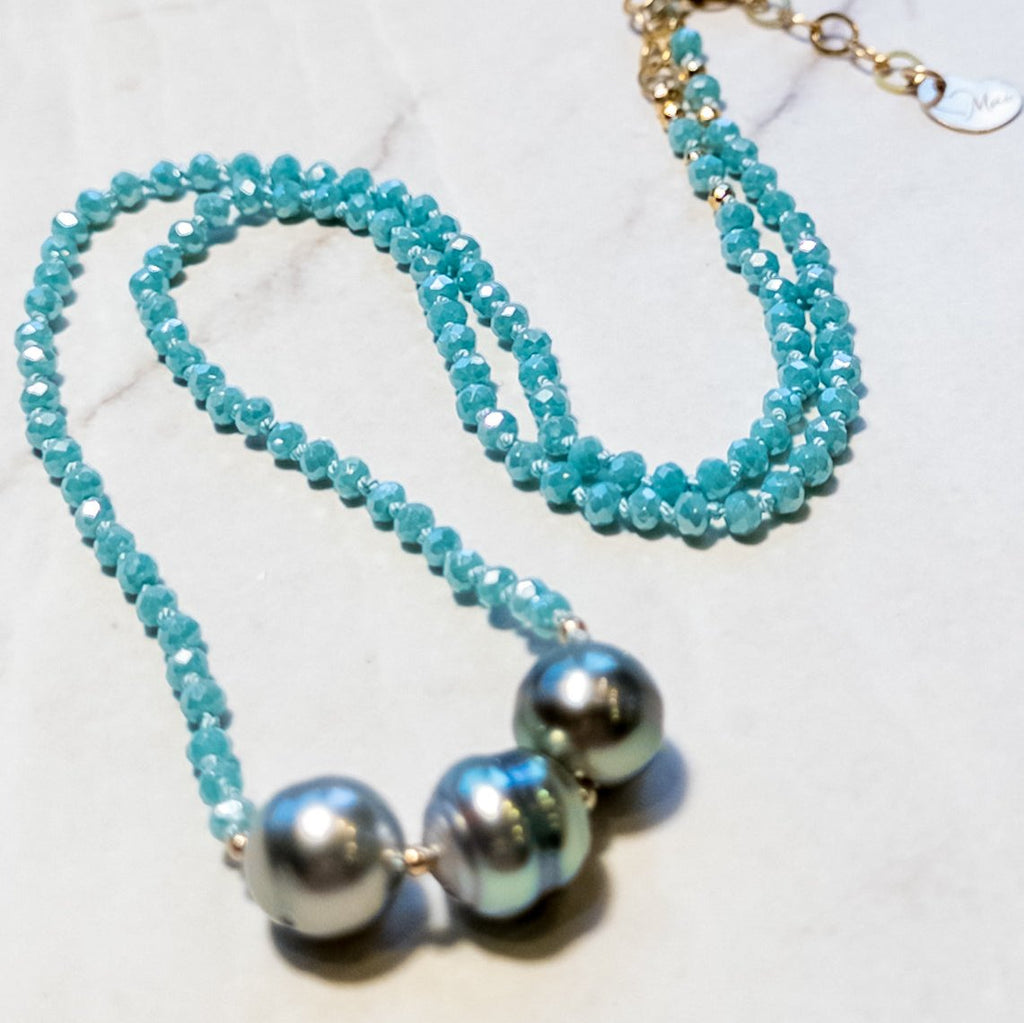 triple-pearl-gem-necklace